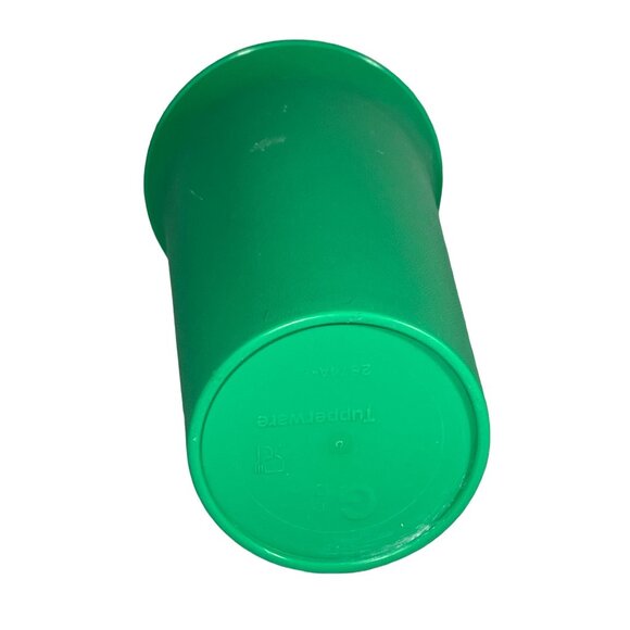 Vintage Tupperware Bell Tumbler, Green Juice Cup #2874A-6  70's - Picture 4 of 4